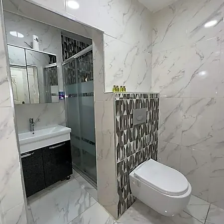 Avrasyaqueen Hotel