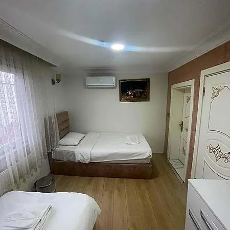 Hotel Avrasyaqueen 3*